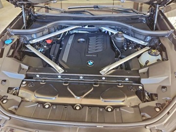 BMW X6 G06 2022 BMW X6 xDrive40i 2022 3.0l 3.0 Benzyna 335KM, zdjęcie 6