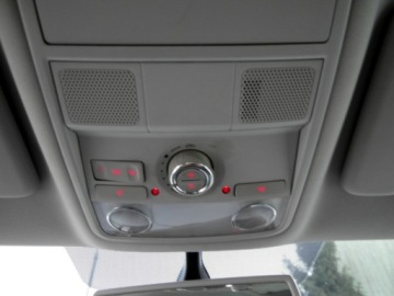 Volkswagen Sharan II Van 2.0 TDI-CR BMT 140KM 2012 Volkswagen Sharan Xenon Led Szklany Dach Klimatronik 2.0 Diesel 140KM, zdjęcie 31