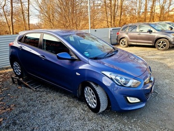 Hyundai i30 II Hatchback 3d 1.4 100KM 2013 Hyundai i30 Serwis wASO. Światła Led do jazdy, zdjęcie 2