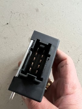 BMW 2 F45 F46 MODUL ŘÍZENÍ PUMPY PALIVA