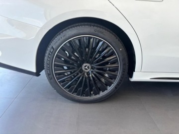 Mercedes Klasa E W214 Sedan 2.0 220d 197KM 2025 E Klasa 220 d 4-Matic AMG 2.0 (197KM) 2025, zdjęcie 12