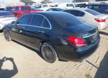 Mercedes Klasa C W206 2021 Mercedes-Benz Klasa C 2021, 2.0L, od ubezpieczalni 2.0 Benzyna 255KM, zdjęcie 8