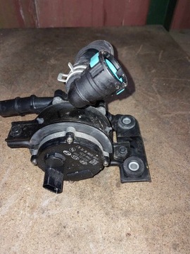 HYUNDAI IONIQ 5 ČERPADLO VODY 20221122 0169