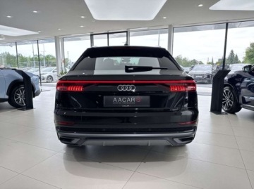 Audi Q8 SUV 3.0 45 TDI 231KM 2023 Audi Q8 45TDI Quattro Tiptronic Pneumatyka Wentylowane fotele Kamera360, zdjęcie 2