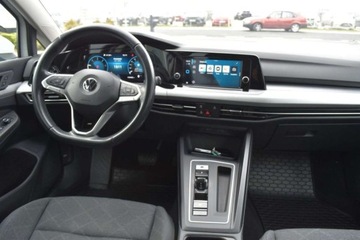 Volkswagen Golf VIII Variant 2.0 TDI 150KM 2022 Volkswagen Golf SalonPL TDI 150KM DSG Pakiety SideAssist Czujniki ACC ALU, zdjęcie 9