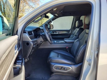 Jeep Wagoneer II 2022 wagoneer SERIES II * V8 HEMI 5,7 392KM eTorque Przebieg: 10,189km, zdjęcie 3