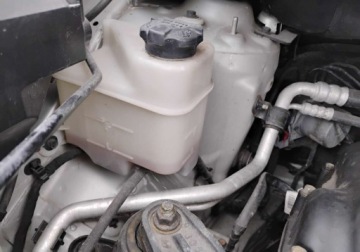 Kia Venga Mikrovan 1.4 DOHC CVVT 90KM 2011 Kia Venga 2011r, 1.4 Benzyna. Lekko uszkodzony lewy tyl. Jezdzi 1.4 90KM, zdjęcie 20