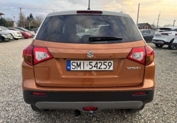 Suzuki Vitara III SUV 1.6 VVT 120KM 2015 Suzuki Vitara Samochod z gwarancja 1.6 Benzyna 120KM, zdjęcie 4