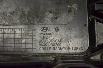 HYUNDAI I20 РЕШЕТКА ПЕРЕДНЕГО БАМПЕРА 86351-Q0200