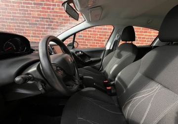 Peugeot 208 I Hatchback 3d 1.2 VTI 82KM 2013 Peugeot 208 Czujniki Parkowania Climatronic Alu Gwarancja w cenie Warszaw, zdjęcie 9