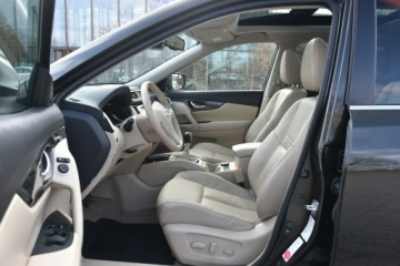 Nissan X-Trail III Terenowy 1.6 dCi 130KM 2016 Nissan X-Trail 1.6dCi 129KM Manual 2016r. Salon Xe, zdjęcie 16