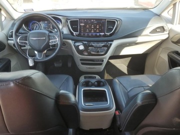 Chrysler Pacifica II 2021 Chrysler Pacifica Touring L 2021 3.6l 3.6 Benzyna 287KM, zdjęcie 8