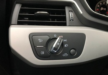 Audi A4 B9 Limousine Facelifting 2.0 35 TFSI 150KM 2023 Audi A4 Limousine A4 35 TFSI mHEV Automat Vat Marza Salon PL Apple Ca, zdjęcie 29