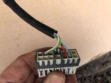 LEVÉ ZRCÁTKO PEUGEOT 406 HDI FACELIFT 99-02 5PIN