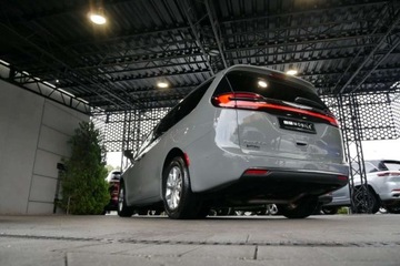 Chrysler Pacifica II 2023 Chrysler Pacifica TouringL Polift Pentastar 3.6L V6 7os. 291KM Radar Cam36, zdjęcie 38