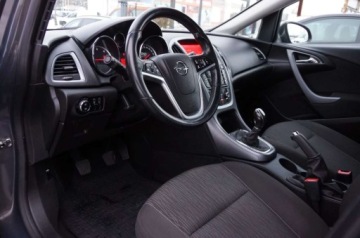 Opel Astra J Sports Tourer Facelifting 1.7 CDTI ECOTEC 110KM 2013 Opel Astra 1.7 Diesel 110 K. Klimatyzaqcja, Tempomat, LED, GWARANCJA 1.7, zdjęcie 16