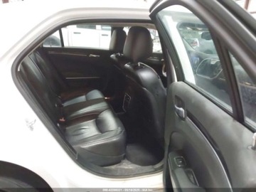 Chrysler 300C II 2022 Chrysler 300 Touring L 2022 3.6l 3.6 Benzyna 292KM, zdjęcie 13