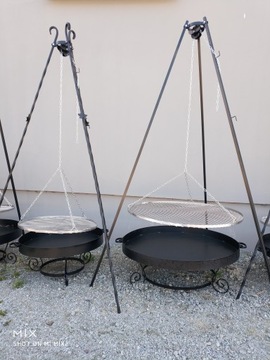 ДЕКОРАТИВНАЯ ПОДСТАВКА ДЛЯ ГРИЛЯ-ШТАТИВА, СЛОЖЕННАЯ ИЗ ПРОФИЛЯ