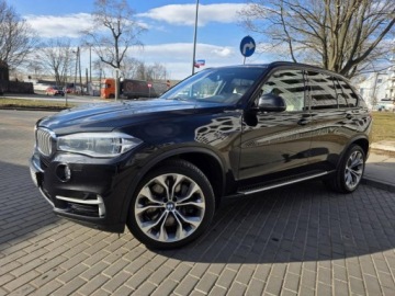 BMW X5 F15 SUV xDrive50i 450KM 2014 BMW X5 xDrive50i V8 4.4 450KM*Salon PL Bezwypadkowy * VAT23% * Individual, zdjęcie 2