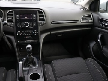Renault Megane IV Hatchback 5d 1.2 Energy TCe 100KM 2016 Renault Megane 1.2 TCe, Salon Polska, zdjęcie 7