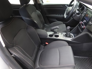 Renault Megane IV 2018 Renault Megane 1.2 TCe, Salon Polska, zdjęcie 8