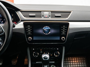 Skoda Superb III Kombi Facelifting 2.0 TDI SCR 150KM 2022 SKODA Superb 2.0 TDI Ambition Combi 150KM 2022, zdjęcie 15