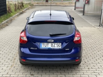 Ford Focus III Sedan Facelifting 1.0 EcoBoost 100KM 2014 Ford Focus 1,0 benzyna 100 Koni Nowy rozrzad Oplacony Benzyna 100KM, zdjęcie 12