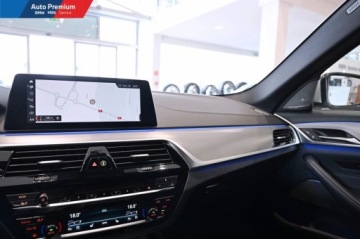 BMW Seria 5 G30-G31 Limuzyna 540i 340KM 2018 BMW Seria 5 540i xDriveFV23Hak HolowniczyAdaptacyjne Reflektory LED 3.0, zdjęcie 8