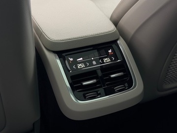 Volvo XC90 II 2021 Volvo XC 90 Momentum PRO / 1 właściciel / Salon Po, zdjęcie 14