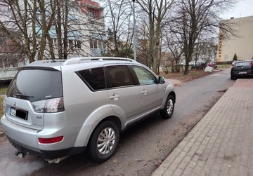 Mitsubishi Outlander II 2.0 DID DOHC 140KM 2008 Mitsubishi Outlander Mitsubishi Outlander 2,0 ..., zdjęcie 15