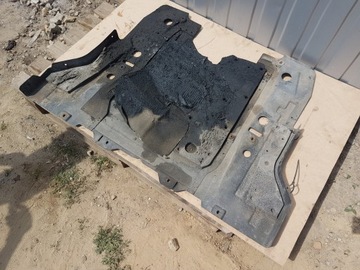 OPEL INSIGNIA И КРЫШКА ДВИГАТЕЛЯ