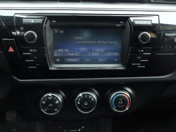 Toyota Corolla XI Sedan 1.4 D-4D 90KM 2015 Toyota Corolla 1.4 D-4D, Salon Polska, Klima, zdjęcie 11