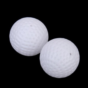 Набор разноцветных игрушек для гольфа для детей.