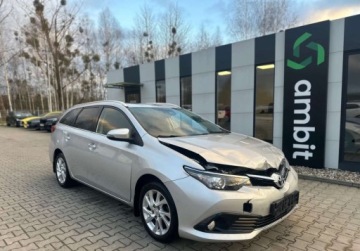 Toyota Auris II Touring Sports Facelifting 1.6 Valvematic 132KM 2018 Toyota Auris 1.6B 132KM 2018r. Salon Polska auto zarejestrowane i ubezpiec