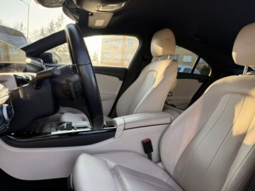 Mercedes CLA C118/X118 2020 Mercedes-Benz CLA 200 Progressive pakiet Night salon Polska jasne wnetrze, zdjęcie 11