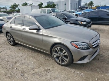 Mercedes Klasa C W205 2019 Mercedes-Benz Klasa C 300 4Matic 2019 2.0L 2.0 Benzyna 255KM, zdjęcie 4