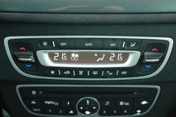 Renault Megane III Grandtour 1.4 16v TCe 130KM 2011 Renault Megane 1.4 TCe, Navi, Klima, Klimatronic, zdjęcie 9