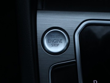 Volkswagen Passat B8 Variant 2.0 TDI BlueMotion SCR 150KM 2019 VW Passat 2.0 TDI, Salon Polska, Automat, Klima, zdjęcie 15