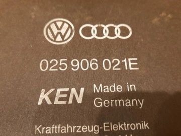 AUDI A4 B5 VW T3 ŘÍZENÍ MOTORU 025906021E