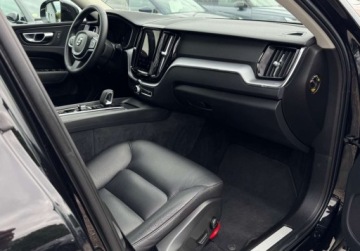 Volvo XC60 II 2021 Volvo XC 60 B4 197ps Lift FullLed El.Klapa Podgrzewane Fotele Skora Kamera, zdjęcie 25