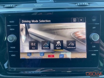 Volkswagen Touran III 1.4 TSI 150KM 2017 Volkswagen Touran 1.4 tsi 150 KM pasek nowy polski salon high line f-k VAT, zdjęcie 22