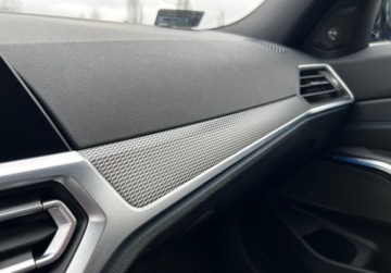 BMW Seria 3 G20-G21 Limuzyna 2.0 330e 292KM 2020 BMW Seria 3 REZERWACJA 330e xDrive M Sport Dealer BMW Bonkowscy Gorzow Wlk, zdjęcie 19