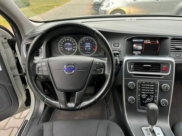 Volvo V60 I Kombi 1.6 T4 180KM 2011 Volvo V60 T4 180 KM Automat Podgrzewane fotele, zdjęcie 15