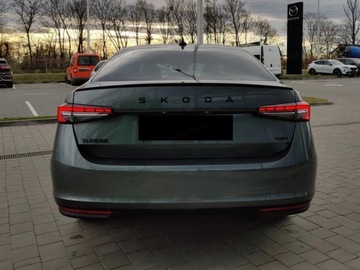 Skoda Superb IV Liftback 2.0 TSI 265KM 2025 SKODA Superb Sportline 2.0 TSI DSG 4x4 Sedan 265KM 2025, zdjęcie 3