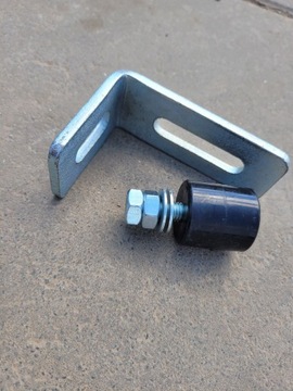 ROLKA PROWADZĄCA DO BRAMY PRZESUWNEJ fi 30 mm