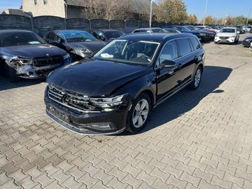 Volkswagen Passat B8 Variant Facelifting 2.0 TDI SCR 200KM 2022 Volkswagen Passat 4 Motion Skóra Klimatronik, zdjęcie 3