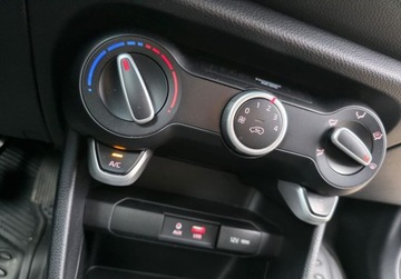 Kia Picanto III Hatchback 5d 1.2 DOHC 84KM 2017 Kia Picanto 1,2 Benzyna -102 Przebiegu - Navi - Kamera - Zarejestrowana, zdjęcie 11