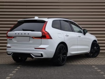 Volvo XC60 II 2026 VOLVO XC60 B5 B AWD Ultra Black Edition Suv 2.0 (264KM) 2026, zdjęcie 4