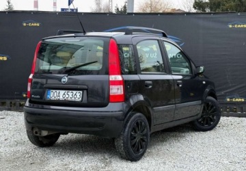 Fiat Panda II Hatchback 5d 1.2 8v 60KM 2004 Fiat Panda Fiat Panda 1.2 b DACH PANORAMICZNY WSPOMAGANIE CITY zamiana, zdjęcie 2