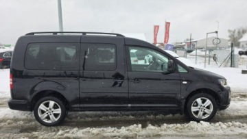 Volkswagen Caddy III Kombi Facelifting 1.6 TDI 102KM 2013 Volkswagen Caddy automat 7 osobowy climatronic, zdjęcie 3